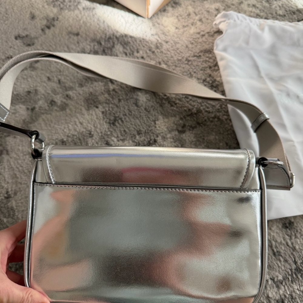 Michael Kors Metallic Silver Crossbody Bag NWT - Picture 2 of 6